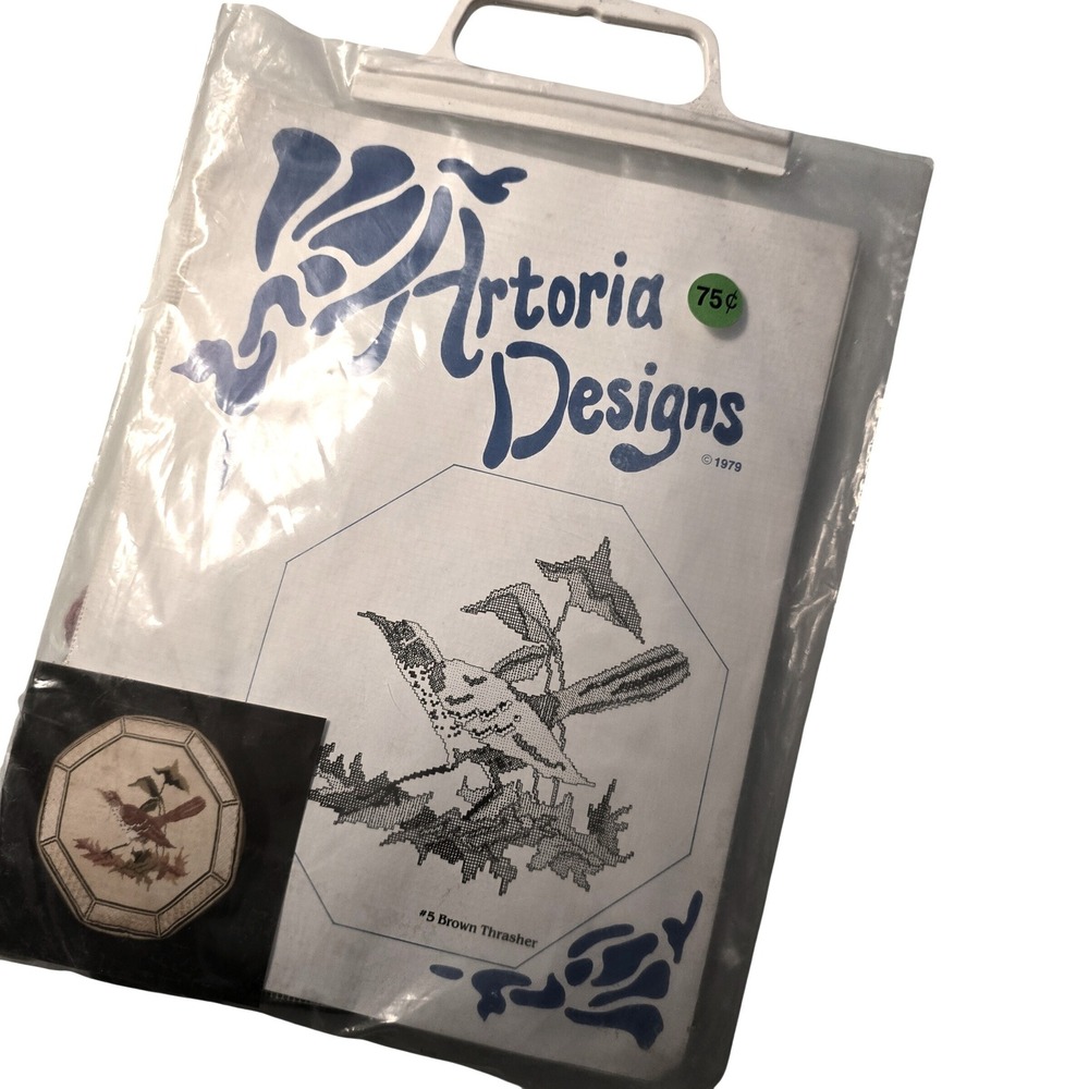 Vintage 1979 Artoria Designs Brown Thrasher Bird Needlepoint Kit #5‎ DMC Floss